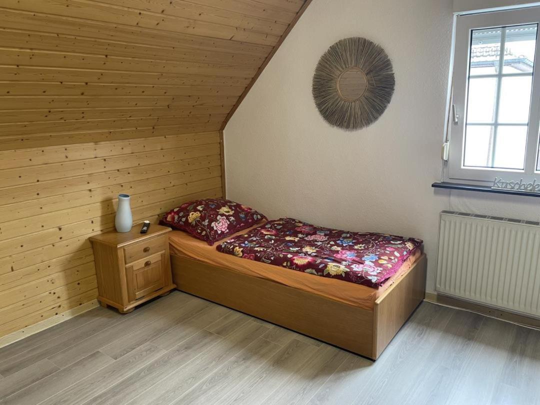 Schicke Ferien- Und Monteurswohnung 53 Qm Philippsburg Quarto foto